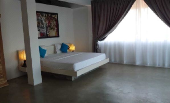 The Beach House by Kay Jay Hotels