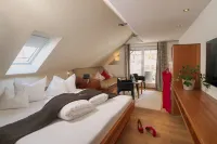 Hotel Goldener Adler - im Sommer Silvretta Card Premium Inkludiert Hotels in Kappl