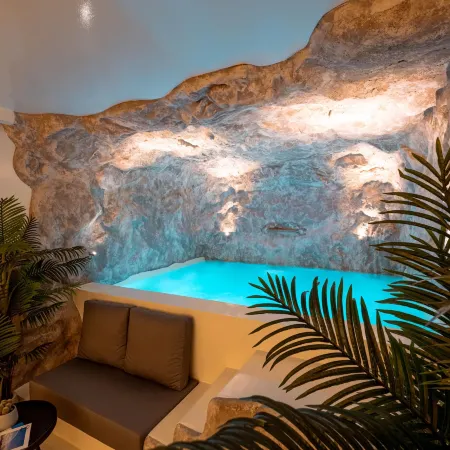 Ftelia Black Villas