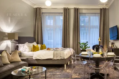 Fragola Apartments Old Town Hotels in 