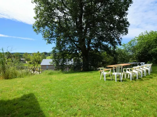 Modern Holiday Home in Meyerode with Terrace - Homestays