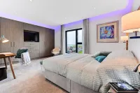 Curran Gate Luxury Apartments, Portrush Hotels near Barry's Amusements
