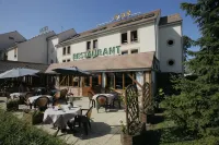 Ikar - Fasthôtel Blois Hôtels à proximité de : Auchan Hypermarché Blois Vineuil