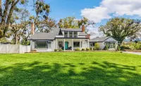 Beautiful Country Home located outside of Jacksonville with pool! 티로미크 팔스 주변 호텔