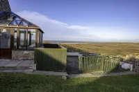 Stormy Castle - 6 Bedroom - Llangenith