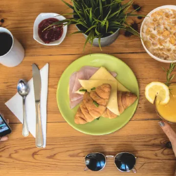 Sant Jordi Hostels Gracia Отели рядом с достопримечательностью «Площадь Пласа-дель-Соль»