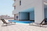 Sirius Tower - Pools
