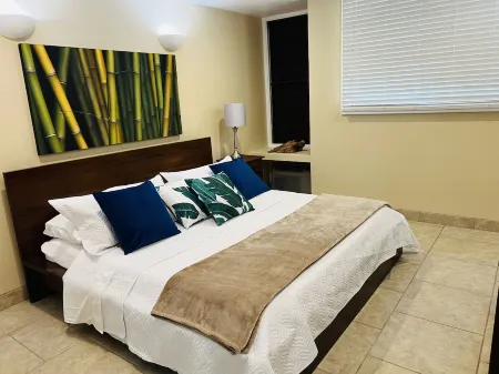 Calming North Shore Oahu Getaway - Kahuku Отели рядом с достопримечательностью «Turtle Beach»