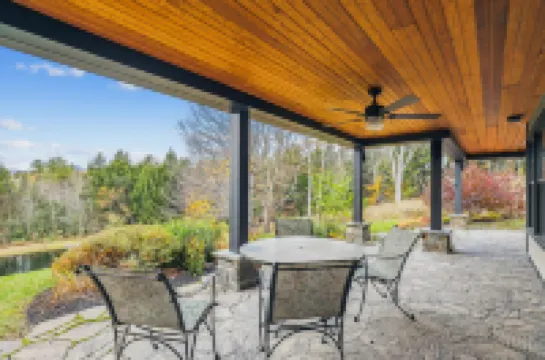 Mountain Views and Private Pond - Charming Family Retreat