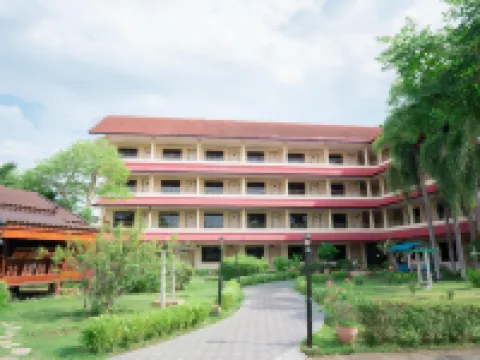 เกาะลอย โกลเด้น ปาร์ค โรงแรมในตาก