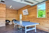 Stunning Mountain Views and Gourmet Kitchen - Elegant Retreat