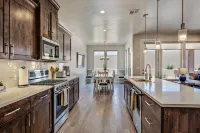 Luxury Home with Putting Green and Covered Patio - Elegant Golf Retreat