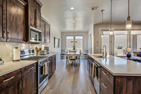 Luxury Home with Putting Green and Covered Patio - Elegant Golf Retreat