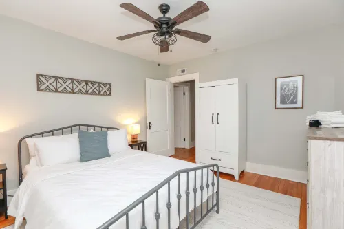 Bright Living Area and Fully Equipped Kitchen - Charming Ground-Floor Retreat