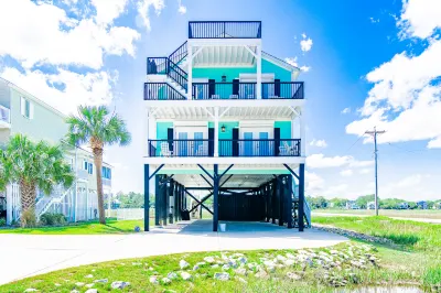 Teal Tidez Ocean View Luxury Home w Crows Nest