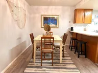 Coastal-Inspired Decor and Cozy Atmosphere - Charming Retreat