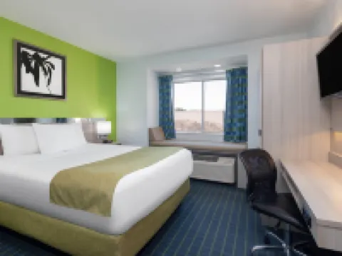 Microtel Inn & Suites by Wyndham Cornelius/Lake Norman Hotels in Cornelius