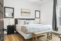 Private Hot Tub and Scenic Patio Retreat - Tranquil Modern Haven Hotels in Oliver Township