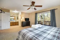 Classic Yosemite Cabin • Room for the Whole Family