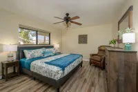 Riverfront Beach Resort Home+Casita & Bar on River