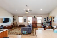 Butch’s HideOut - A Cozy Retreat For Two