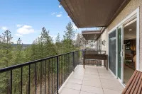 Penthouse in Browne’s Addition – 3Br/3BA, Views, Sauna, Two Balconies, 2,400 SF, - Scenic