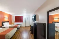 Whitten Inn Hotels in Clinton