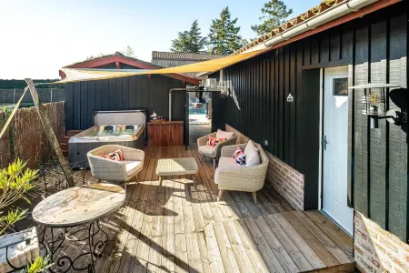 Hôtel-Restaurant le Résinier Отели в г. Мио