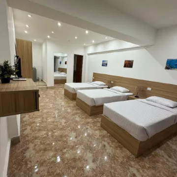 Lilly Rooms and Studio