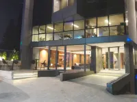 Shade Suites and Studios Hotels in Chyah