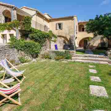 Ô Mas de Mèze Hotel Exterior