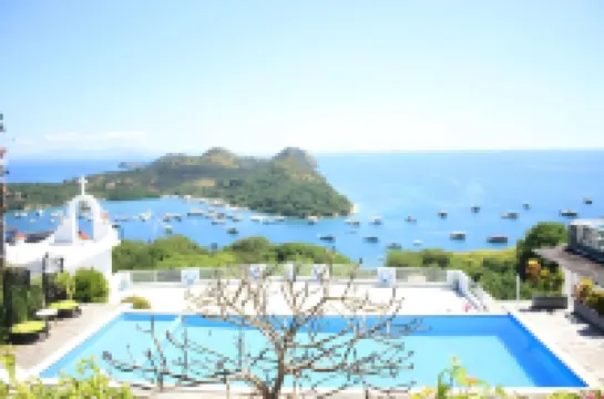 La Cecile Hotel & Cafe Komodo