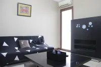 Strategic & Cozy 2Br at Majesty Apartment Near Maranatha Christian University Hoteles en Sukajadi