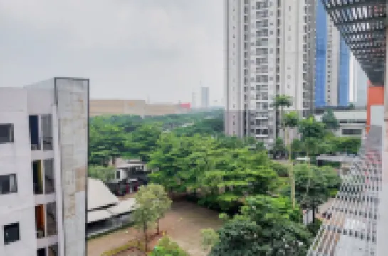 Nice and Elegant Studio at Paddington Heights Apartment