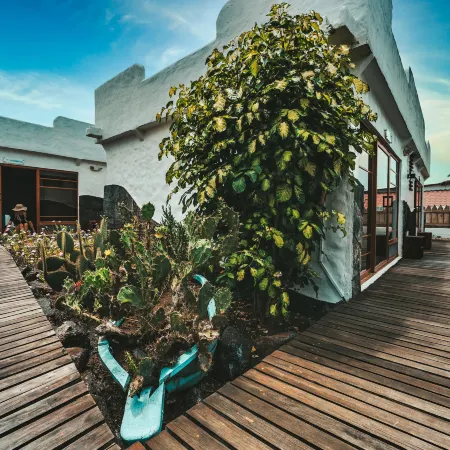 Isamar Hotel