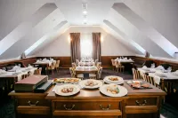 Hotel Stara Lika - Parking