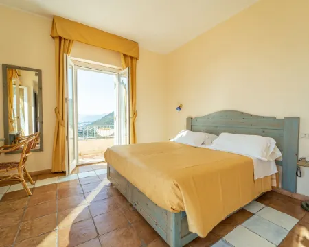 ホテル ベルヴェデーレ スペルロンガのホテル