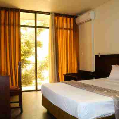 Sacha Hotel Rooms