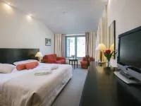 Admiral Grand Hotel Hotels in Slano