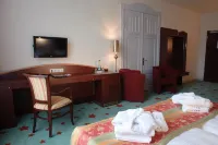 Stadthotel Stern Hotels in Benz