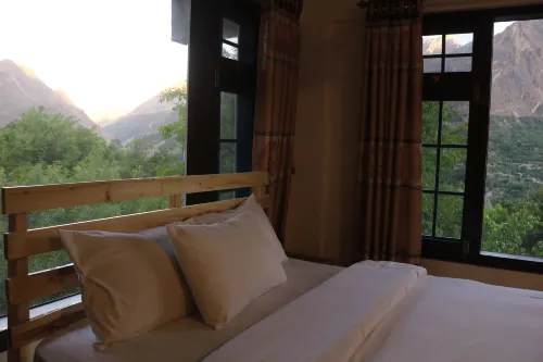 Hunza Regency Inn Hotels in Garelt
