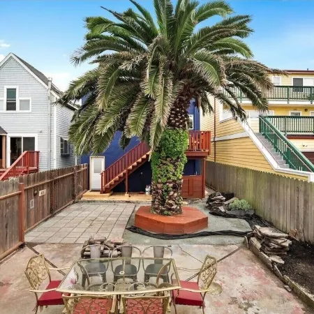 Coast PalmTree Yard 2BR Block from Beach