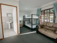 The Village Lodge Hotele w: Stormsrivier