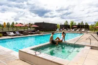 Tetherow Hotel - Rooftop Pools