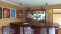 Lushoto Executive Lodge - bar