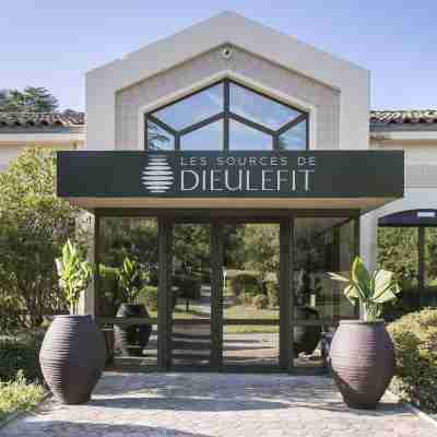 杜裡菲爾的Domaine Les Sources Hotel Exterior