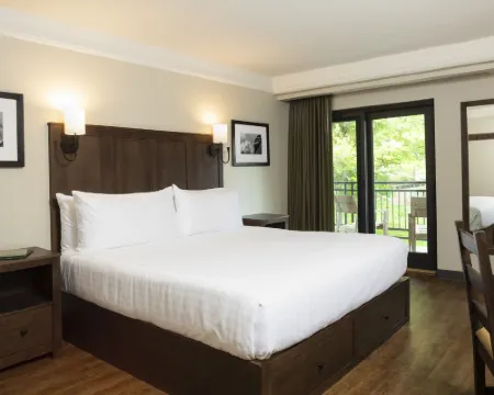 Kanuga Inn & Lodging Hotels in Henderson County