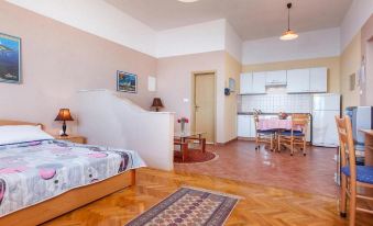 Summerheaven Apartments