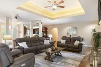 Villa at the Hills - A Grand Branson Vacation! 4 Bdr Golf Resort Villa