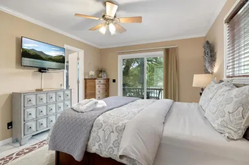 Bella Vista Lake House, MTB Trail Access, Golf, close to downtown Bentonville